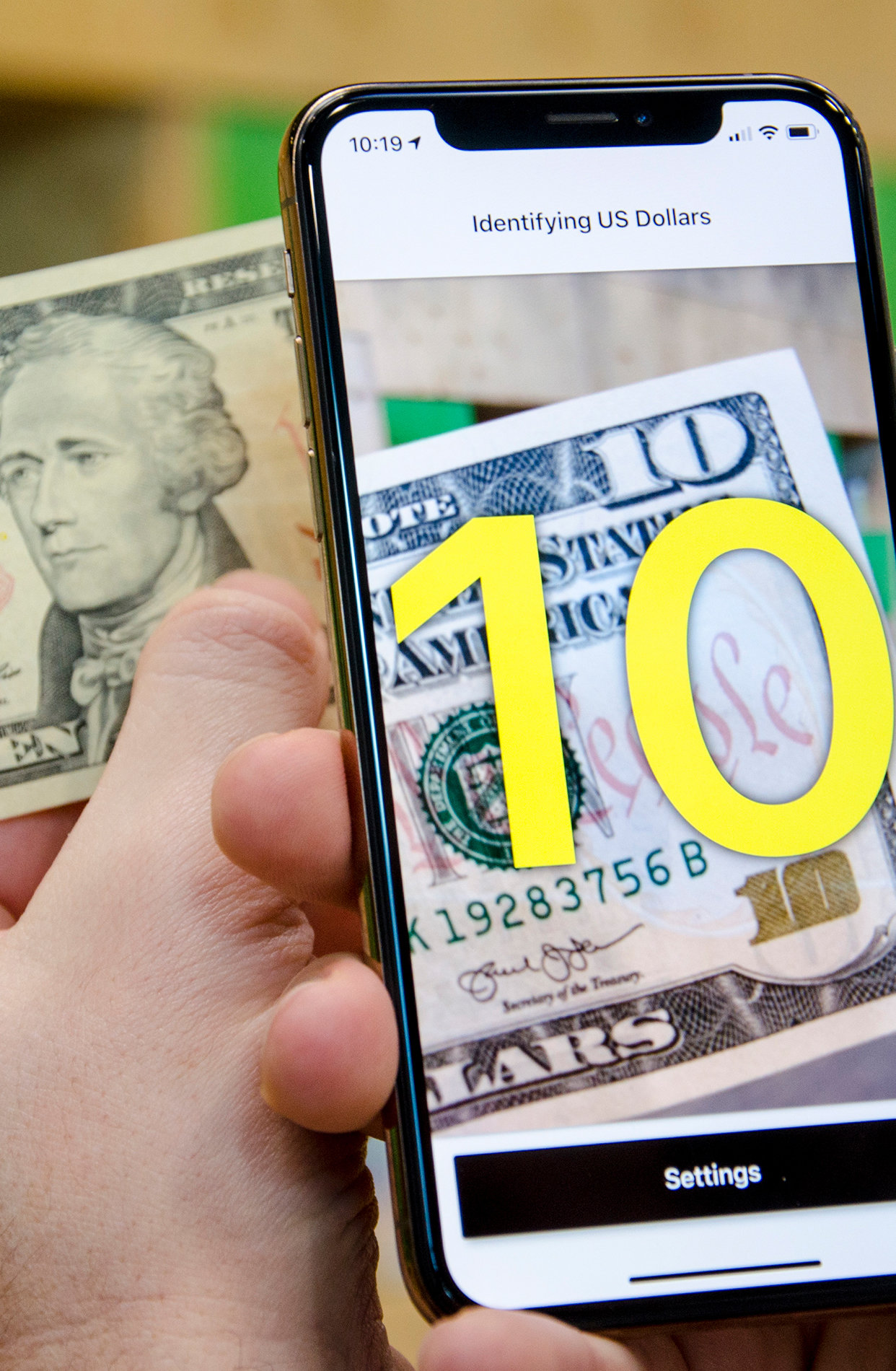 Screenshot of Cash Reader confirming a US dollar banknote